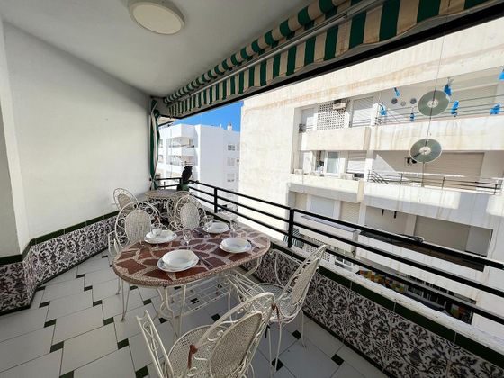 Foto 2 de Pis en lloguer a La Herradura de 3 habitacions amb terrassa i balcó