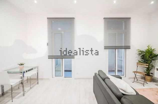 Foto 2 de Pis en lloguer a calle De Mallorca de 1 habitació amb terrassa i mobles