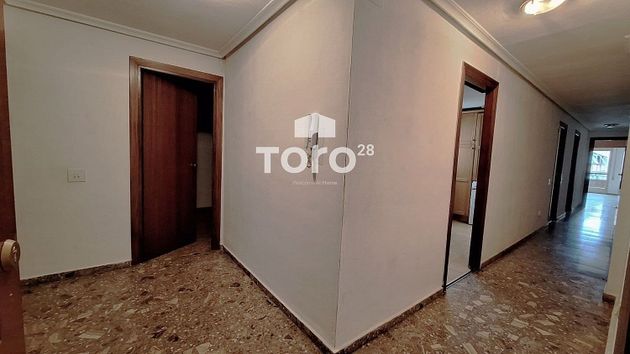 Foto 1 de Pis en venda a Ciudad de Asís de 5 habitacions amb aire acondicionat i ascensor