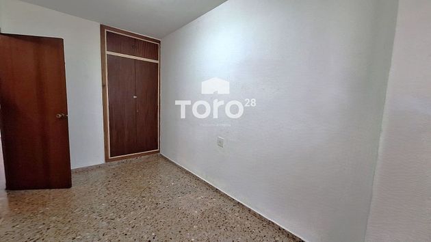 Foto 2 de Pis en venda a Ciudad de Asís de 5 habitacions amb aire acondicionat i ascensor
