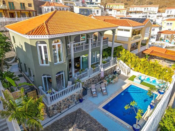 Foto 2 de Casa en venda a calle Tara de 3 habitacions amb terrassa i piscina