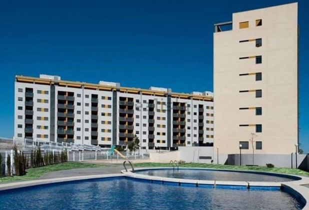 Foto 1 de Piso en venta en Cabezo de Torres de 3 habitaciones con terraza y piscina