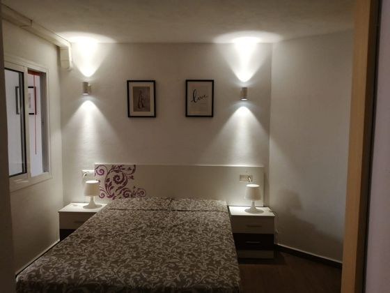 Foto 1 de Venta de piso en Girón - Las Delicias - Tabacalera de 1 habitación con terraza y aire acondicionado