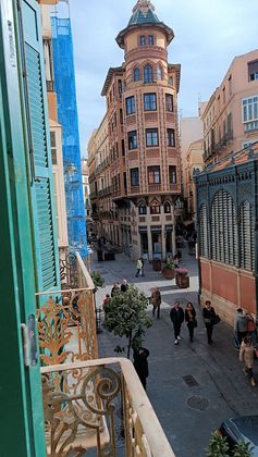 Foto 1 de Dúplex en venta en calle Olózaga de 4 habitaciones con terraza y balcón