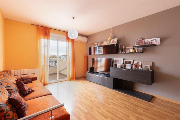 Foto 1 de Dúplex en venta en Ogíjares de 4 habitaciones con terraza y garaje