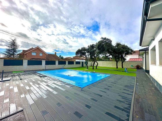 Foto 2 de Chalet en venta en Eurovillas de 4 habitaciones con terraza y piscina