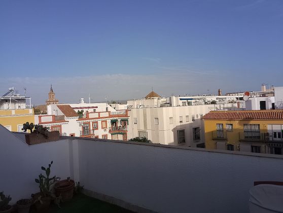 Foto 2 de Dúplex en venda a Feria-Alameda de 1 habitació amb terrassa i garatge