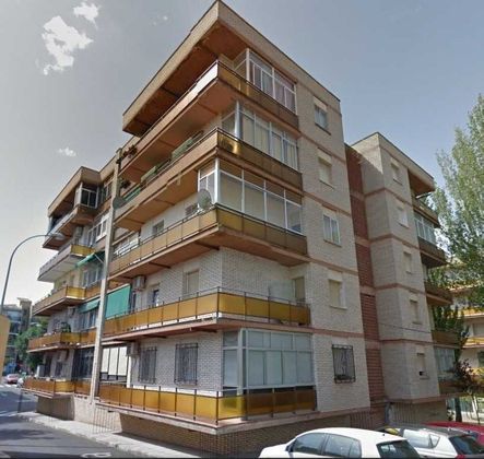 Foto 1 de Pis en venda a calle Galicia de 3 habitacions amb balcó i calefacció