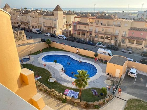 Foto 2 de Venta de ático en Tarifa de 2 habitaciones con terraza y piscina