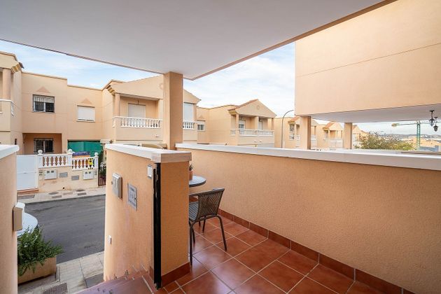 Foto 2 de Casa en venta en Huércal de Almería de 4 habitaciones con terraza y garaje