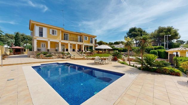 Foto 1 de Venta de casa en Vilamarxant de 7 habitaciones con terraza y piscina