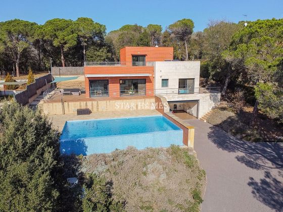 Foto 1 de Venta de chalet en Vilanova del Vallès de 7 habitaciones con terraza y piscina