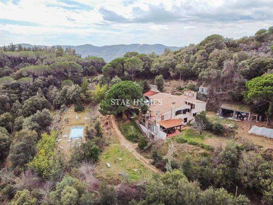 Foto 2 de Casa rural en venta en Sant Iscle de Vallalta de 14 habitaciones con terraza y piscina