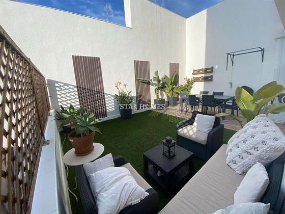 Foto 1 de Pis en venda a Eixample de 3 habitacions amb terrassa i balcó