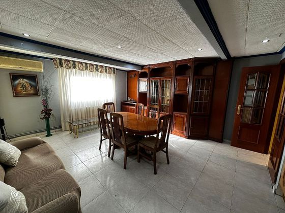 Foto 1 de Alquiler de piso en Cappont de 3 habitaciones con terraza y muebles
