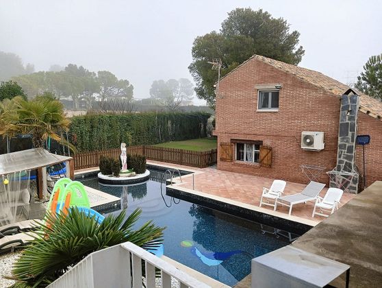 Foto 1 de Chalet en venta en Alcoletge de 5 habitaciones con terraza y piscina
