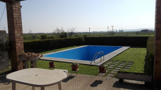 Foto 2 de Chalet en venta en Balàfia - Secà de Sant Pere - Llívia de 4 habitaciones con terraza y piscina