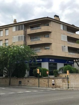 Foto 1 de Venta de piso en Poblenou - L'Olivar Gran de 5 habitaciones con balcón y aire acondicionado