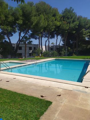 Foto 2 de Dúplex en venta en calle De la Pedrera de 2 habitaciones con terraza y piscina
