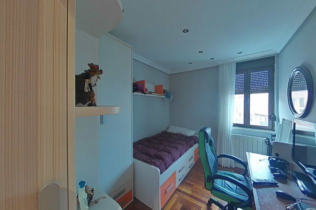 Foto 1 de Pis en venda a Sestao de 2 habitacions amb balcó i calefacció