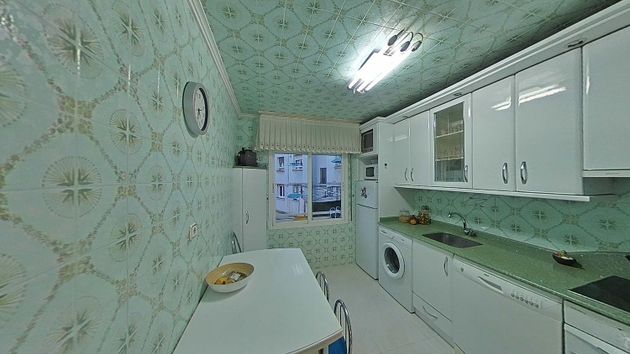 Foto 2 de Pis en venda a Sestao de 3 habitacions amb garatge i calefacció