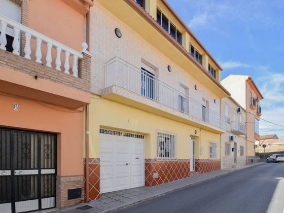 Foto 2 de Casa adossada en venda a calle San Juan de Dios de 9 habitacions amb terrassa