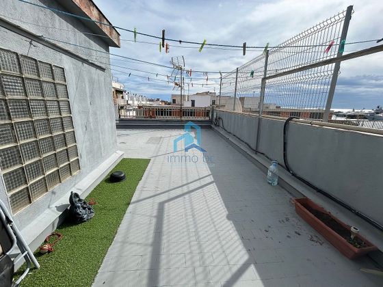 Foto 2 de Venta de piso en Barris Marítims de 3 habitaciones con terraza y aire acondicionado