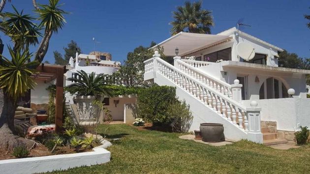 Foto 1 de Venta de chalet en Benissa de 6 habitaciones con terraza y piscina