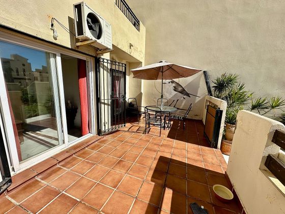 Foto 1 de Piso en venta en Casares de 3 habitaciones con terraza y piscina