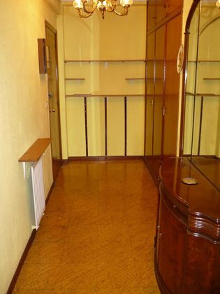 Foto 1 de Venta de piso en Recatelo - O Carme de 4 habitaciones con calefacción y ascensor