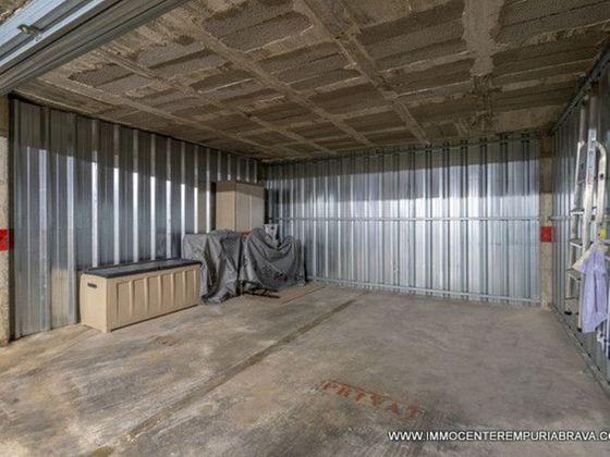 Foto 2 de Venta de garaje en Empuriabrava de 24 m²