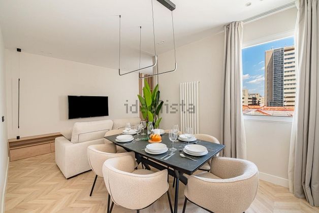 Foto 2 de Piso en venta en Castellana de 2 habitaciones con balcón y aire acondicionado