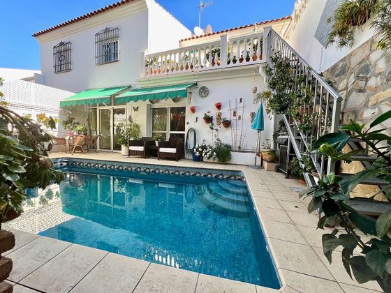 Foto 1 de Venta de casa en Viñuela de 3 habitaciones con terraza y piscina