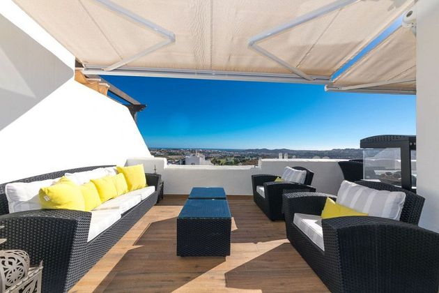 Foto 2 de Dúplex en venta en Mijas Golf de 3 habitaciones con terraza y piscina