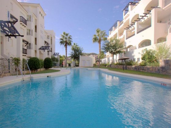 Foto 1 de Ático en venta en El Castillo de 2 habitaciones con terraza y piscina