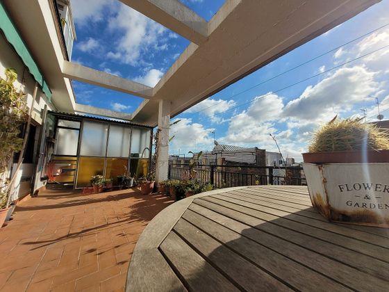 Foto 1 de Àtic en venda a Sants-Badal de 3 habitacions amb terrassa i aire acondicionat