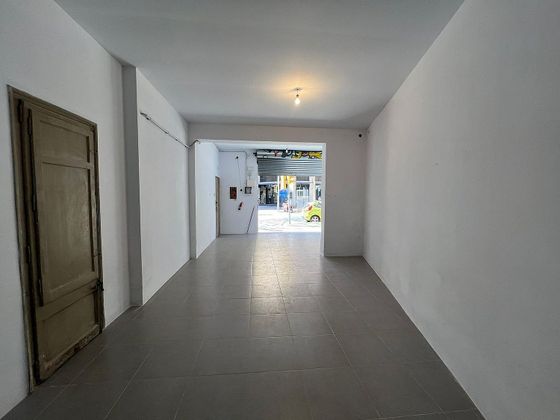 Foto 2 de Venta de local en calle De la Riera Blanca de 96 m²