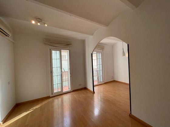Foto 2 de Piso en venta en Sants-Badal de 2 habitaciones con balcón y aire acondicionado