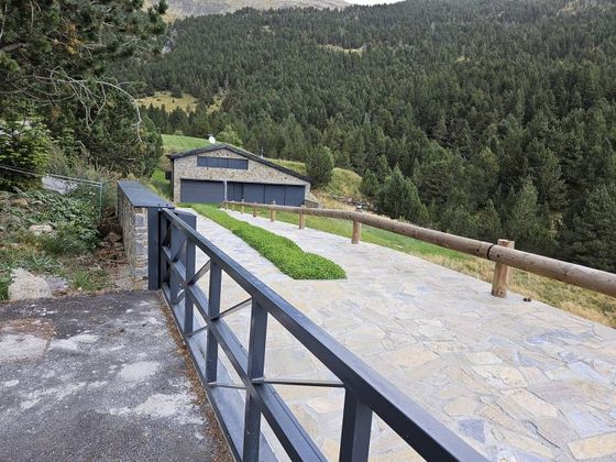 Foto 1 de Casa rural en venda a Canillo de 2 habitacions amb garatge i jardí