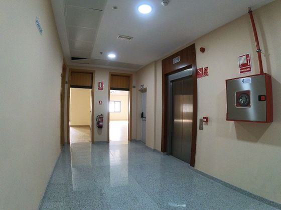 Foto 2 de Oficina en venda a edificio De El Ejido de 172 m²