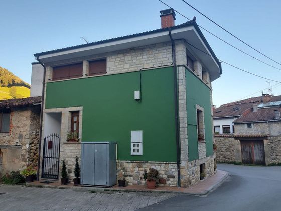 Foto 2 de Casa en venda a Cabrales de 3 habitacions amb garatge i calefacció