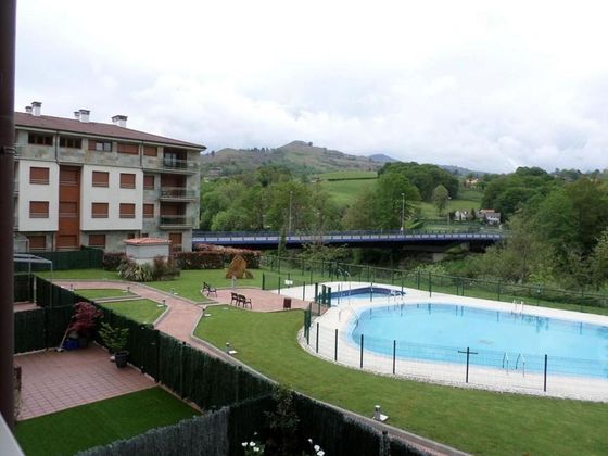 Foto 1 de Pis en venda a Cangas de Onís de 2 habitacions amb terrassa i piscina