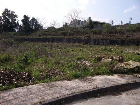 Foto 2 de Venta de terreno en Colunga de 730 m²