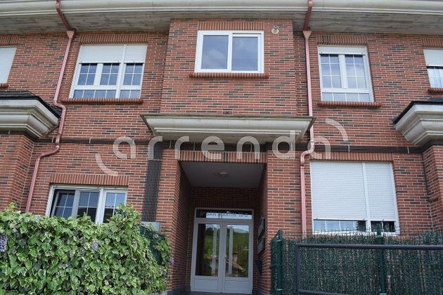 Foto 2 de Dúplex en venta en barrio Zurita de 3 habitaciones con terraza y garaje