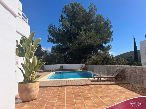 Foto 2 de Piso en alquiler en calle De Segovia de 2 habitaciones con terraza y piscina