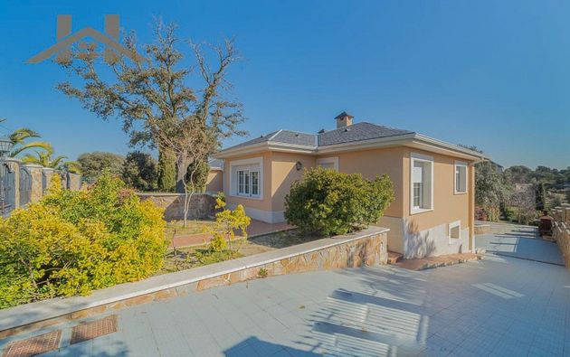 Foto 2 de Xalet en venda a Sevilla la Nueva de 5 habitacions amb terrassa i piscina