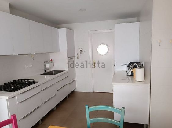Foto 1 de Pis en venda a Molino de la Vega de 5 habitacions amb terrassa i garatge