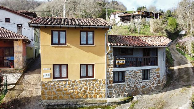 Foto 1 de Casa en venda a Piloña de 2 habitacions amb terrassa i balcó