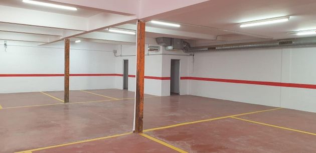 Foto 2 de Garaje en venta en Playa de Poniente de 424 m²