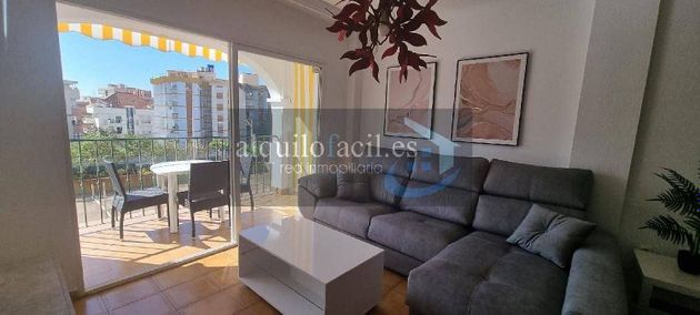 Foto 1 de Alquiler de piso en Los Boliches de 3 habitaciones con terraza y piscina